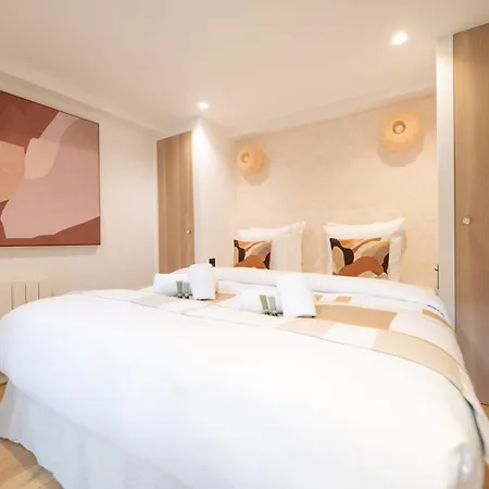 Apartament Cia - Duplex In Paris' Center Paryż