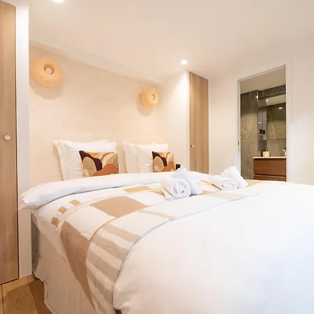 Cia - Duplex In Paris' Center Apartment