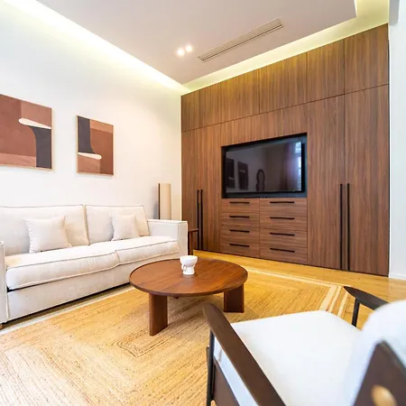 Cia - Duplex In Paris' Center