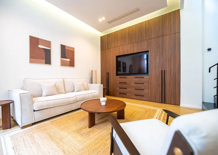 Cia - Duplex In Paris' Center