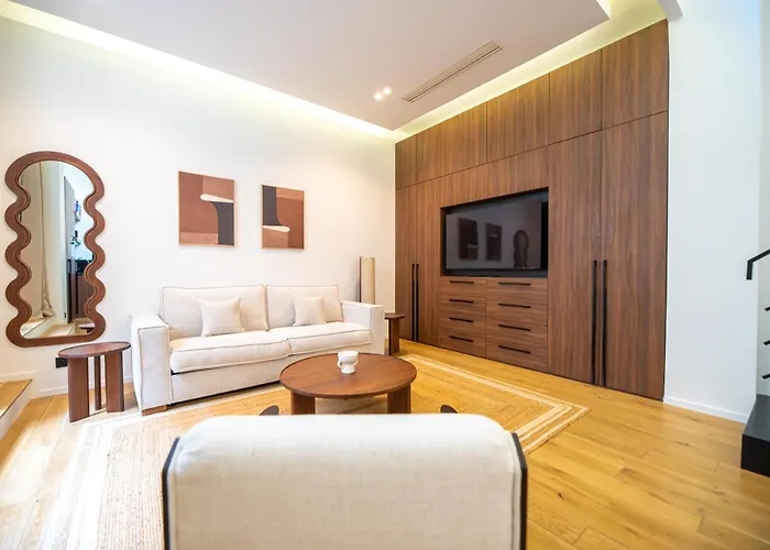 Cia - Duplex In Paris' Center